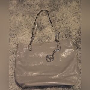 Michael Kors Gray Tote Bag with Structured Design